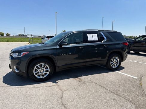 Used 2019 Chevrolet Traverse LT w/ LPO, Floor Liner Package AWD/4WD image 6