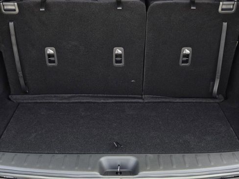 New 2026 Nissan Pathfinder SV FWD image 9