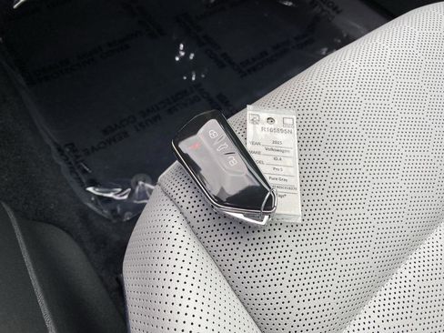 New 2025 Volkswagen ID.4 Pro S image 27