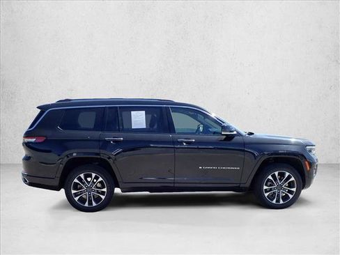 Used 2022 Jeep Grand Cherokee L Overland AWD/4WD image 5
