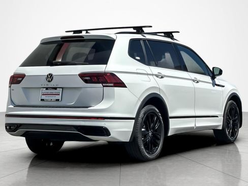 Used 2022 Volkswagen Tiguan SE R-Line image 5
