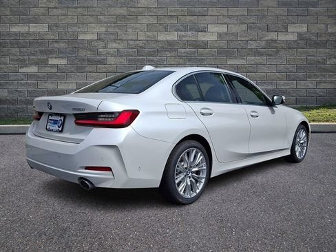 Used 2024 BMW 330i xDrive Sedan w/ Premium Package AWD/4WD image 6