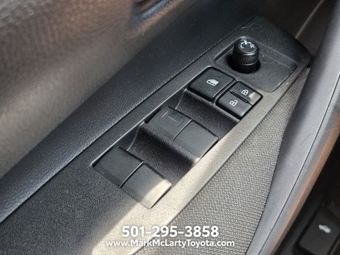 Used 2025 Toyota Corolla LE FWD image 23