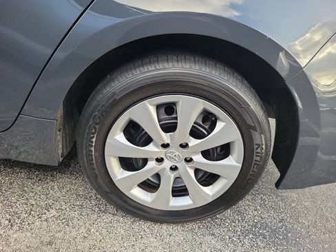 Used 2023 Toyota Corolla LE FWD image 5