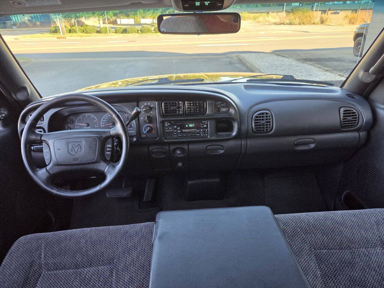 Used 2001 Dodge Ram 1500 Truck 2WD Quad Cab image 10