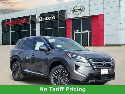 New 2026 Nissan Rogue Platinum image 1
