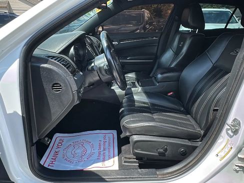 Used 2019 Chrysler 300 S RWD image 12