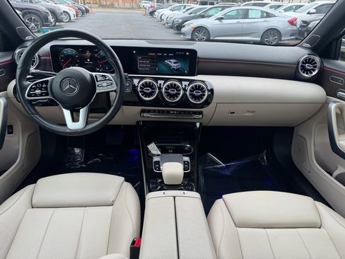 Used 2019 Mercedes-Benz A 220 4MATIC image 11