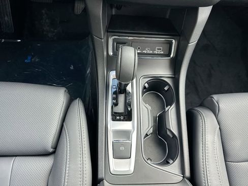 New 2025 Subaru Ascent Limited image 35