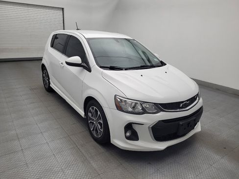Used 2020 Chevrolet Sonic LT w/ Convenience Package FWD image 13