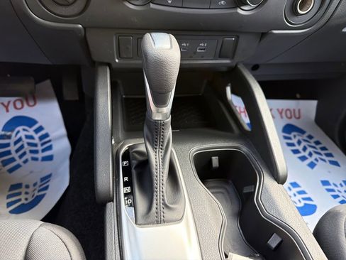 Used 2025 Nissan Frontier S image 38