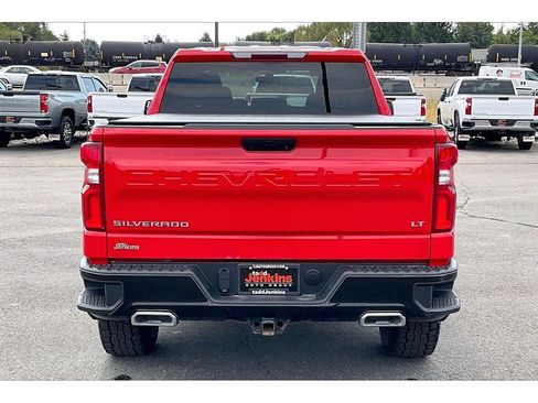 Used 2022 Chevrolet Silverado 1500 LT Trail Boss AWD/4WD image 4