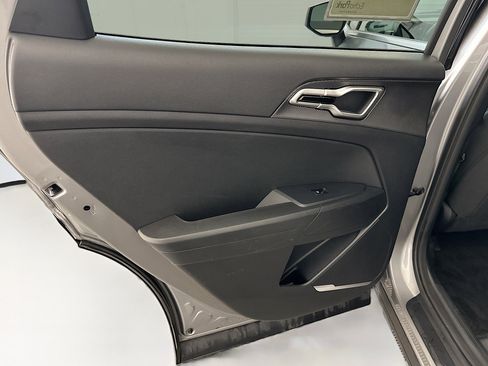 Used 2024 Kia Sportage LX image 26