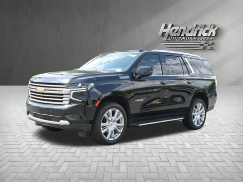 Used 2024 Chevrolet Tahoe High Country RWD image 5