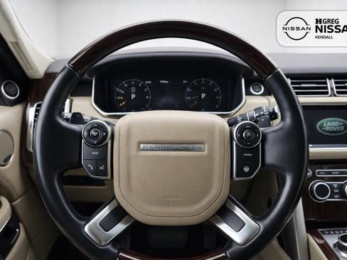 Used 2017 Land Rover Range Rover HSE image 8