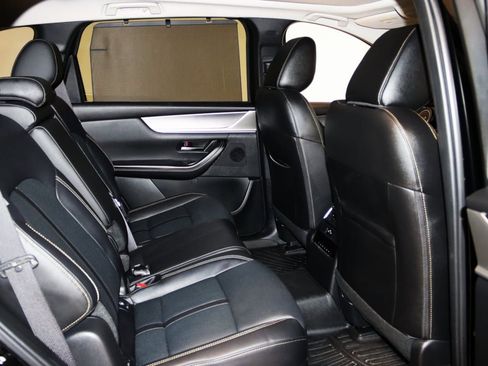 Used 2025 MAZDA CX-70 Plug-In Hybrid w/ Premium Pkg image 56