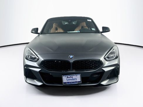 Used 2022 BMW Z4 M40i w/ Premium Package RWD image 2