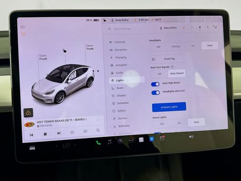 Used 2021 Tesla Model Y Long Range image 35