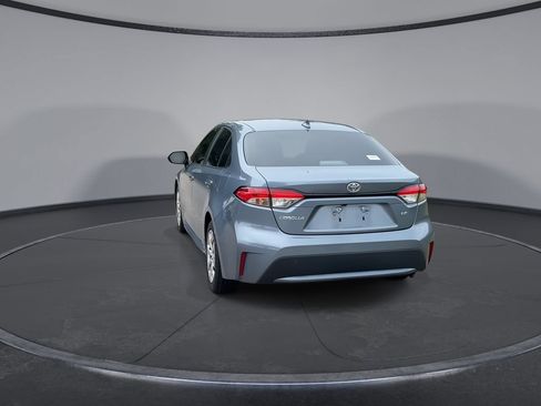 Certified 2022 Toyota Corolla LE FWD image 7