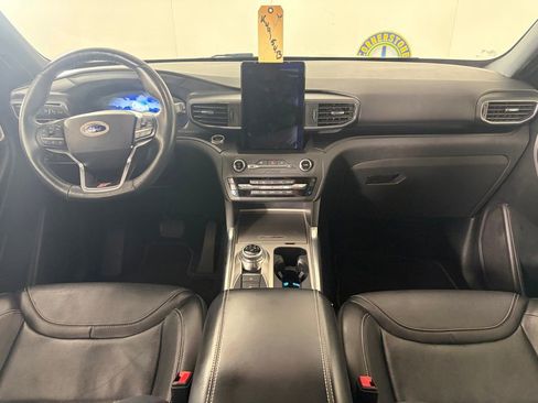 Used 2020 Ford Explorer ST w/ ST Street Pack AWD/4WD image 2