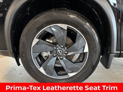 Certified 2026 Nissan Rogue SV AWD/4WD image 12