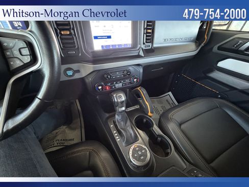 Used 2023 Ford Bronco Badlands image 13