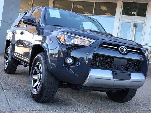 Used 2024 Toyota 4Runner TRD Off-Road image 7