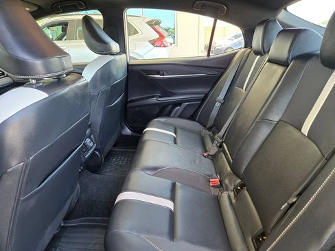 Used 2025 Toyota Camry SE FWD image 14