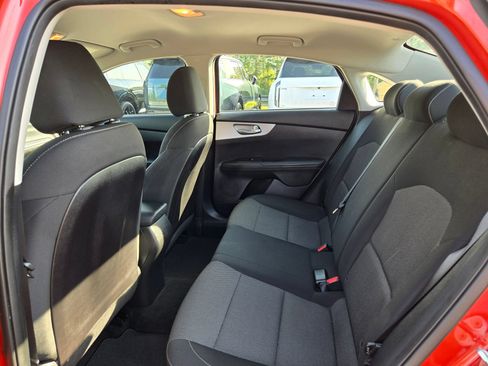 Used 2022 Kia Forte LXS FWD image 34