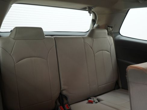 Used 2017 GMC Acadia Limited SLT image 12