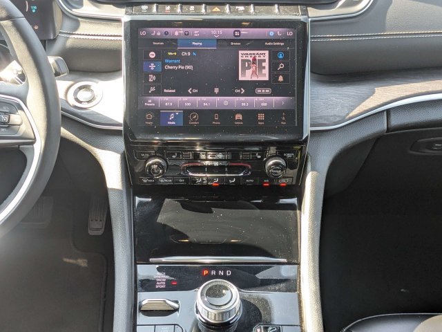 Used 2024 Jeep Grand Cherokee Limited 4xe AWD/4WD image 18