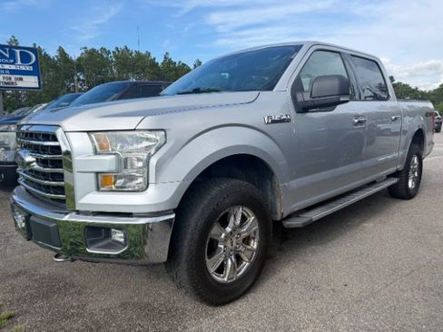 Used 2015 Ford F150 XLT w/ Equipment Group 302A Luxury AWD/4WD image 3