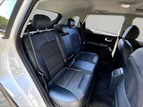 Used 2022 Kia Niro LXS FWD image 20