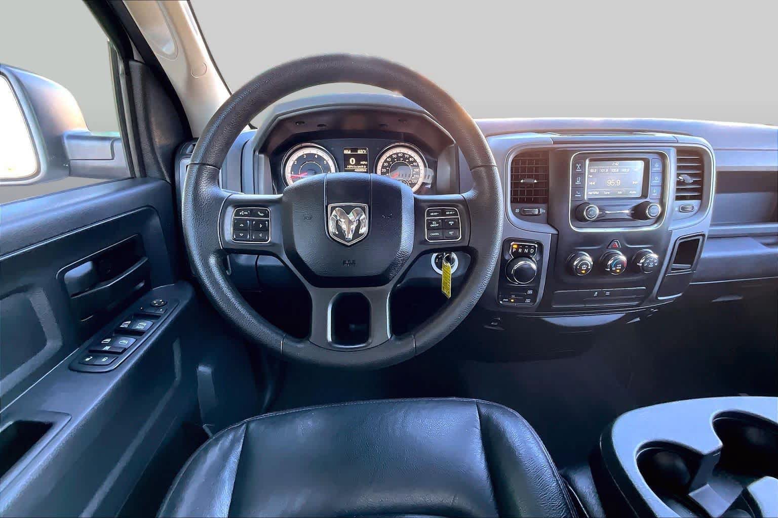Used 2017 RAM 1500 Express w/ Express Value Package AWD/4WD image 6