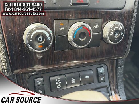 Used 2015 Chevrolet Traverse LT w/ Style and Technology Package FWD image 17