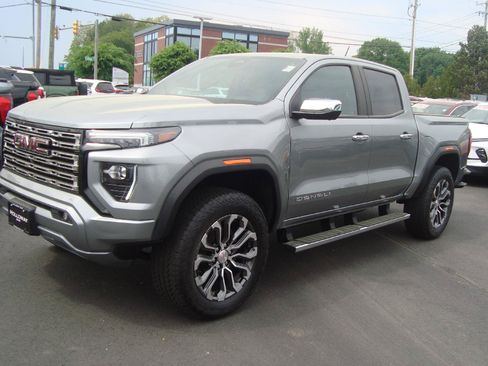 Certified 2024 GMC Canyon Denali AWD/4WD image 1