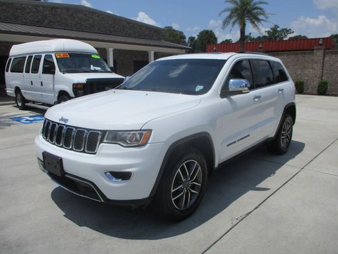 Used 2020 Jeep Grand Cherokee Limited AWD/4WD image 2