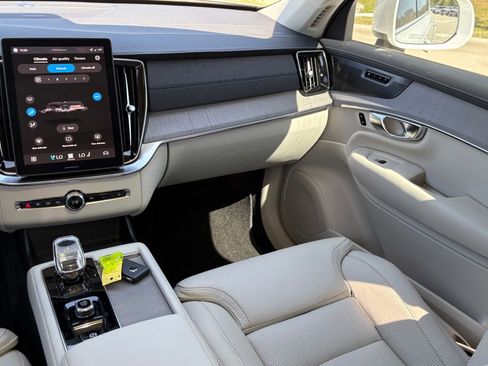 New 2026 Volvo XC90 B6 Ultra w/ Protection Package Premier image 12