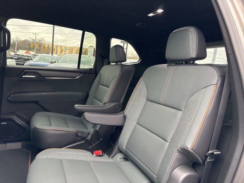 New 2026 GMC Acadia AT4 w/ Luxury Package image 31