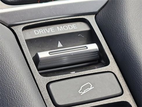 Used 2025 Honda HR-V Sport image 25