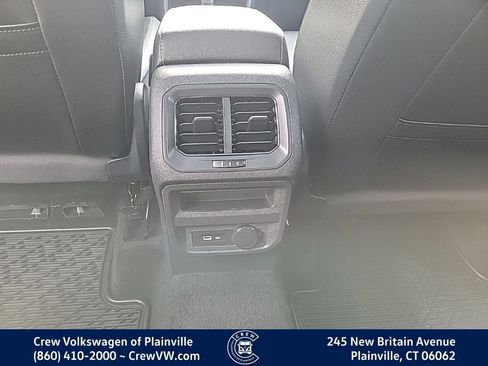 Certified 2024 Volkswagen Tiguan SE AWD/4WD image 48