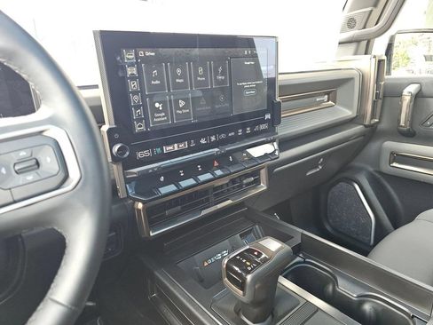 Used 2024 GMC Hummer EV 3X w/ Extreme Off-Road Package AWD/4WD image 32