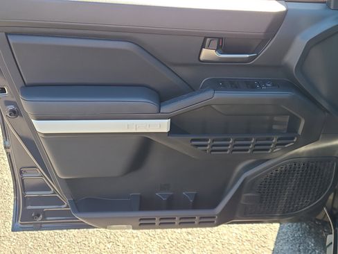 Used 2024 Toyota Tacoma TRD Sport image 16