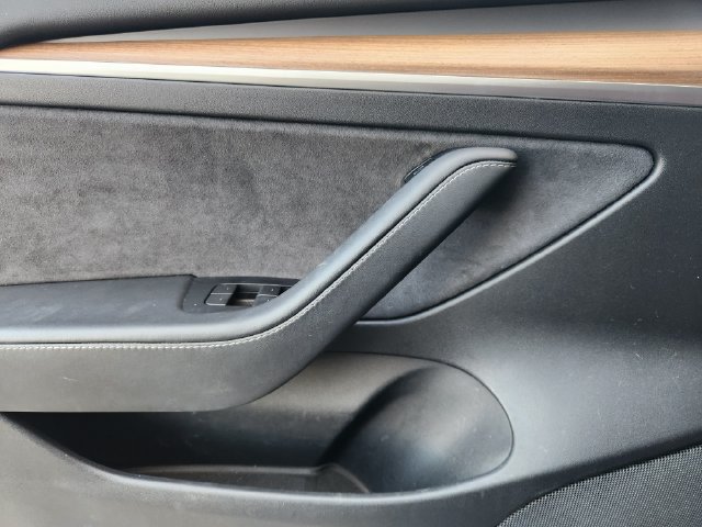 Used 2022 Tesla Model 3 Long Range AWD/4WD image 19