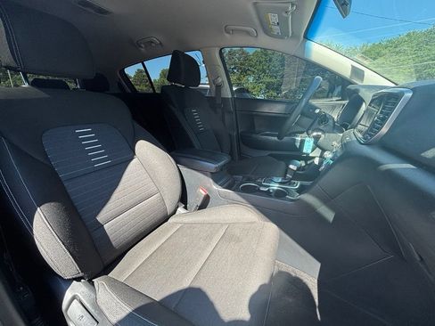 Used 2021 Kia Sportage LX w/ LX Fwd Popular Package image 17