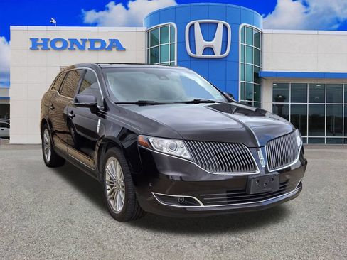 Used 2014 Lincoln MKT AWD w/ Equipment Group 201A image 3