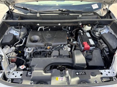 Used 2022 Toyota RAV4 XLE Premium FWD image 6