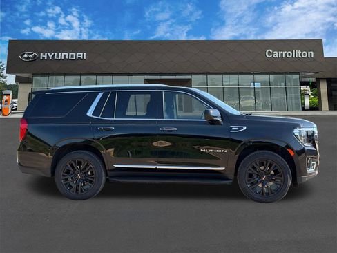 Used 2023 GMC Yukon SLT AWD/4WD image 4