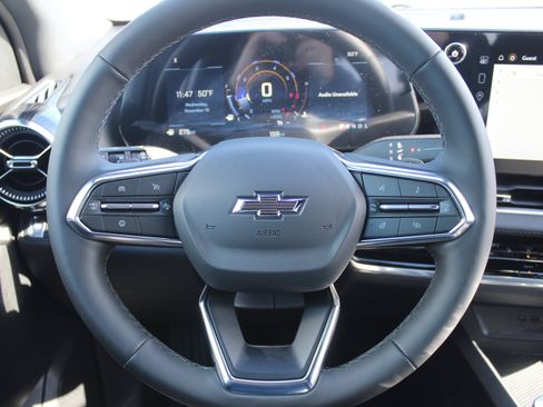 New 2026 Chevrolet Equinox LT w/ Midnight Edition image 11