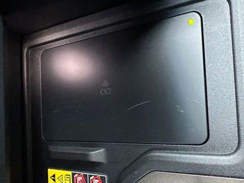 Certified 2025 Toyota Land Cruiser Base image 24